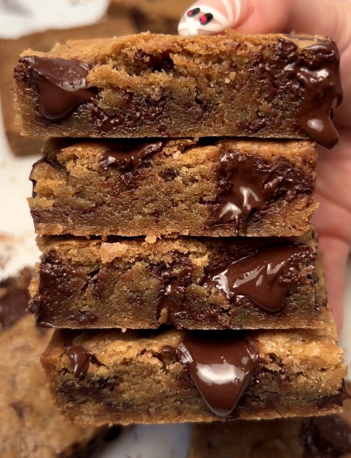 Brown Butter Espresso Toffee Chunk Cookie Bars
